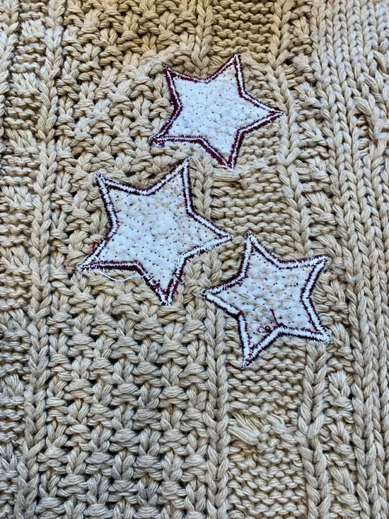 Authentic Taylor Swift Beige Folklore Holiday Edition Cardigan Sweater Size M/L - Picture 6 of 6